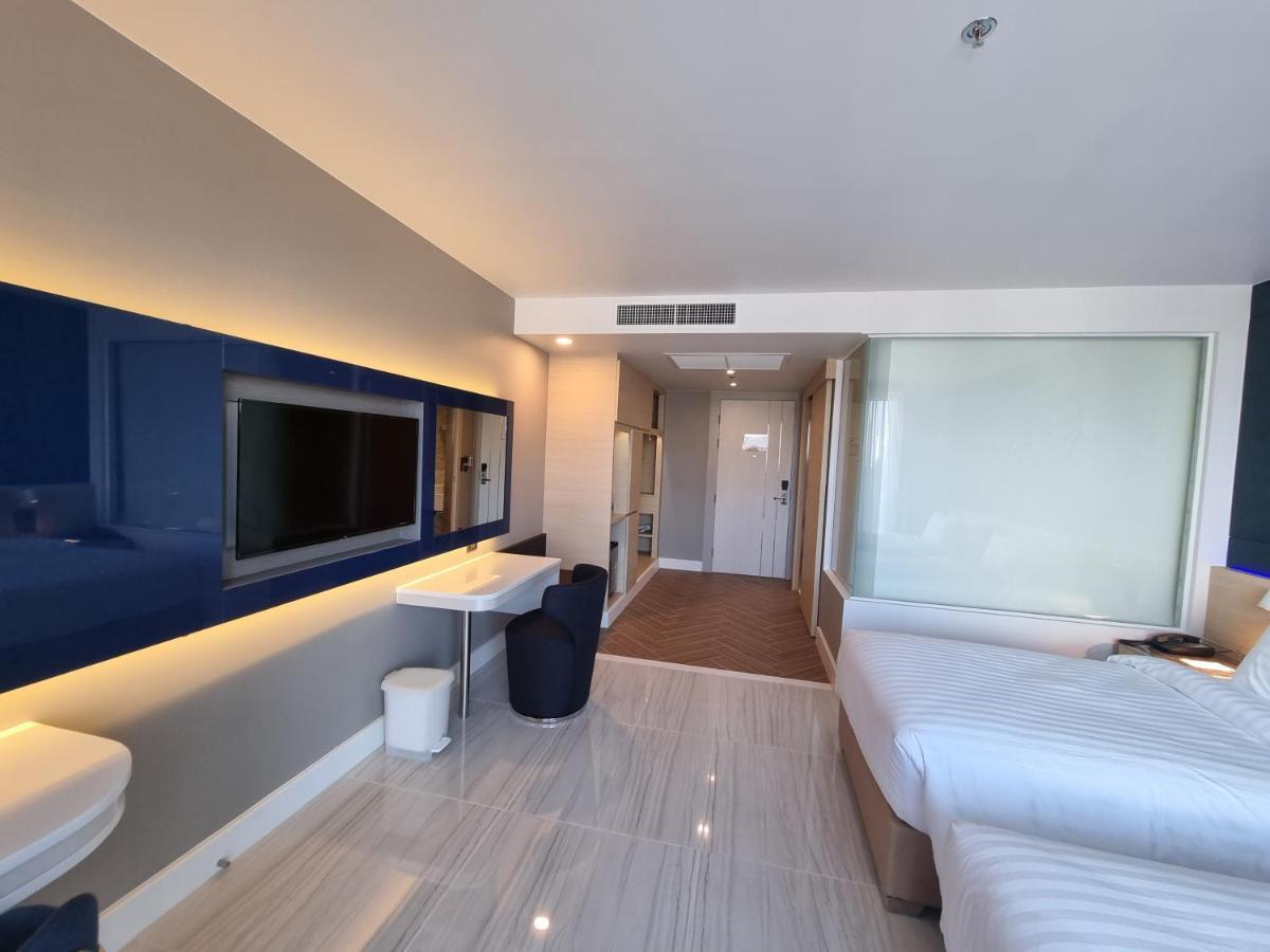 Pattaya Discovery Beach Hotel - Sha Extra Plus Ngoại thất bức ảnh