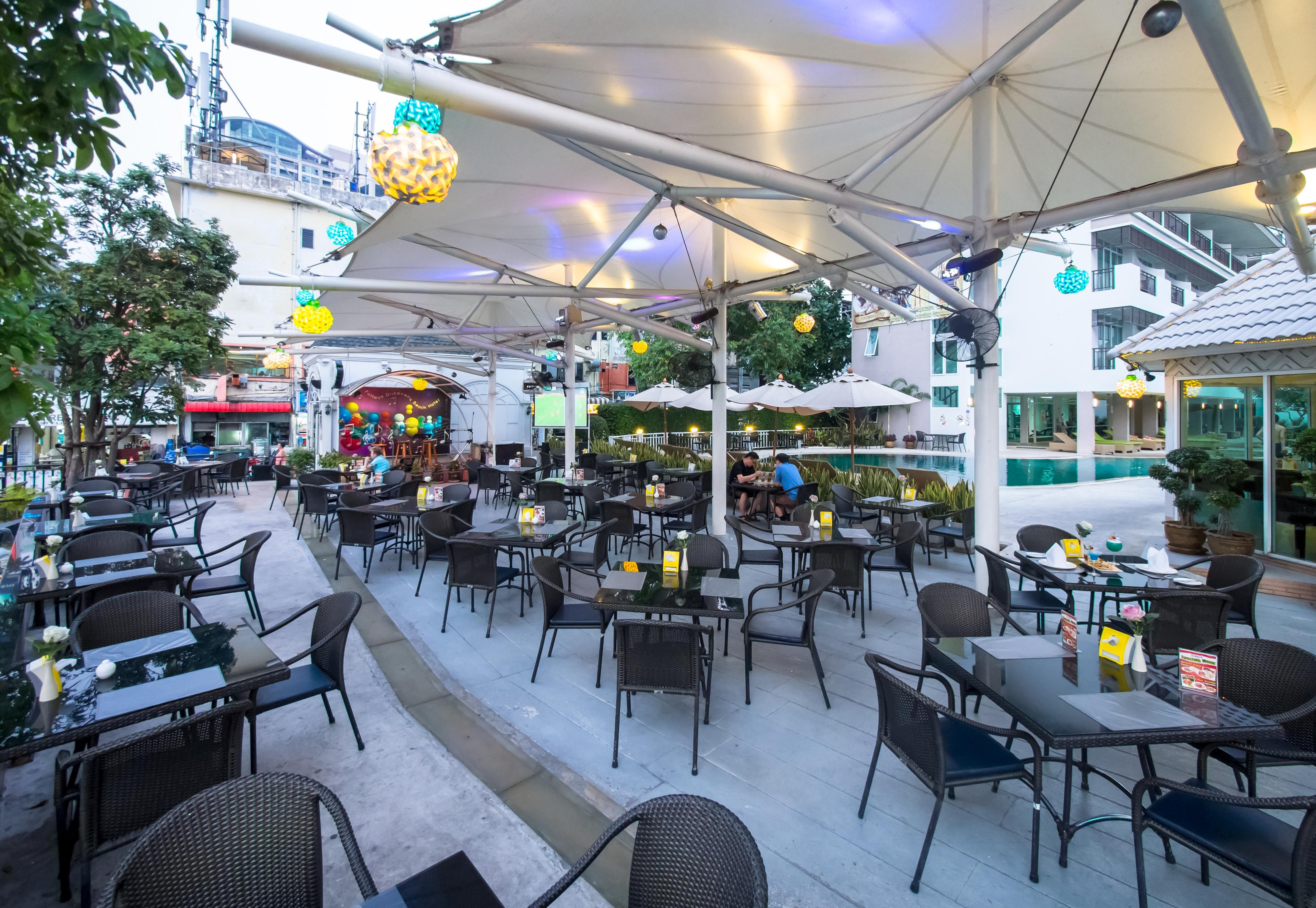 Pattaya Discovery Beach Hotel - Sha Extra Plus Ngoại thất bức ảnh