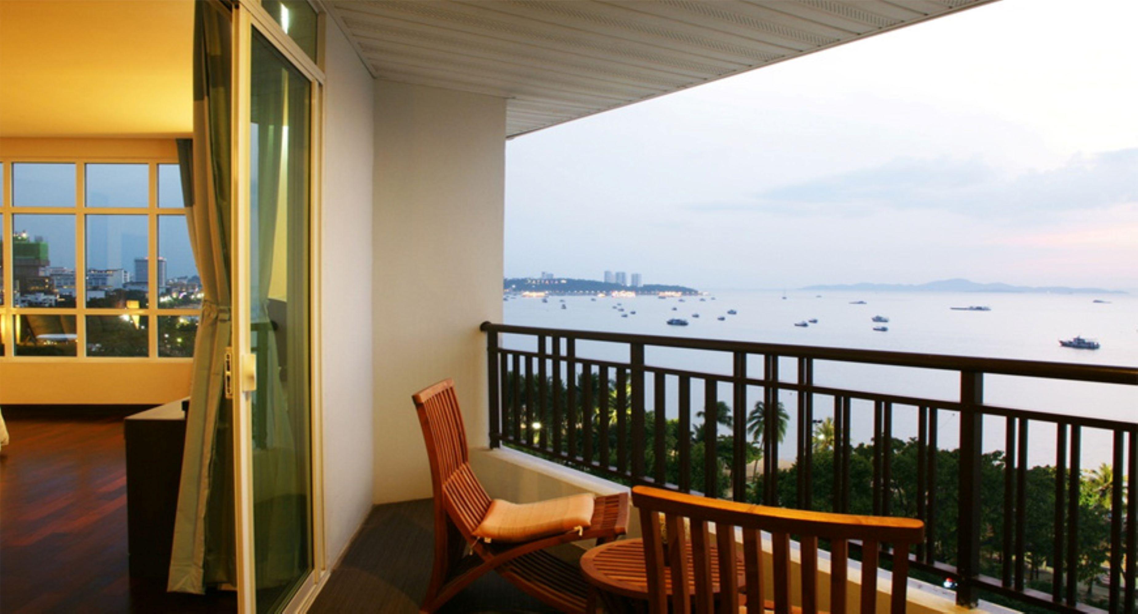 Pattaya Discovery Beach Hotel - Sha Extra Plus Ngoại thất bức ảnh