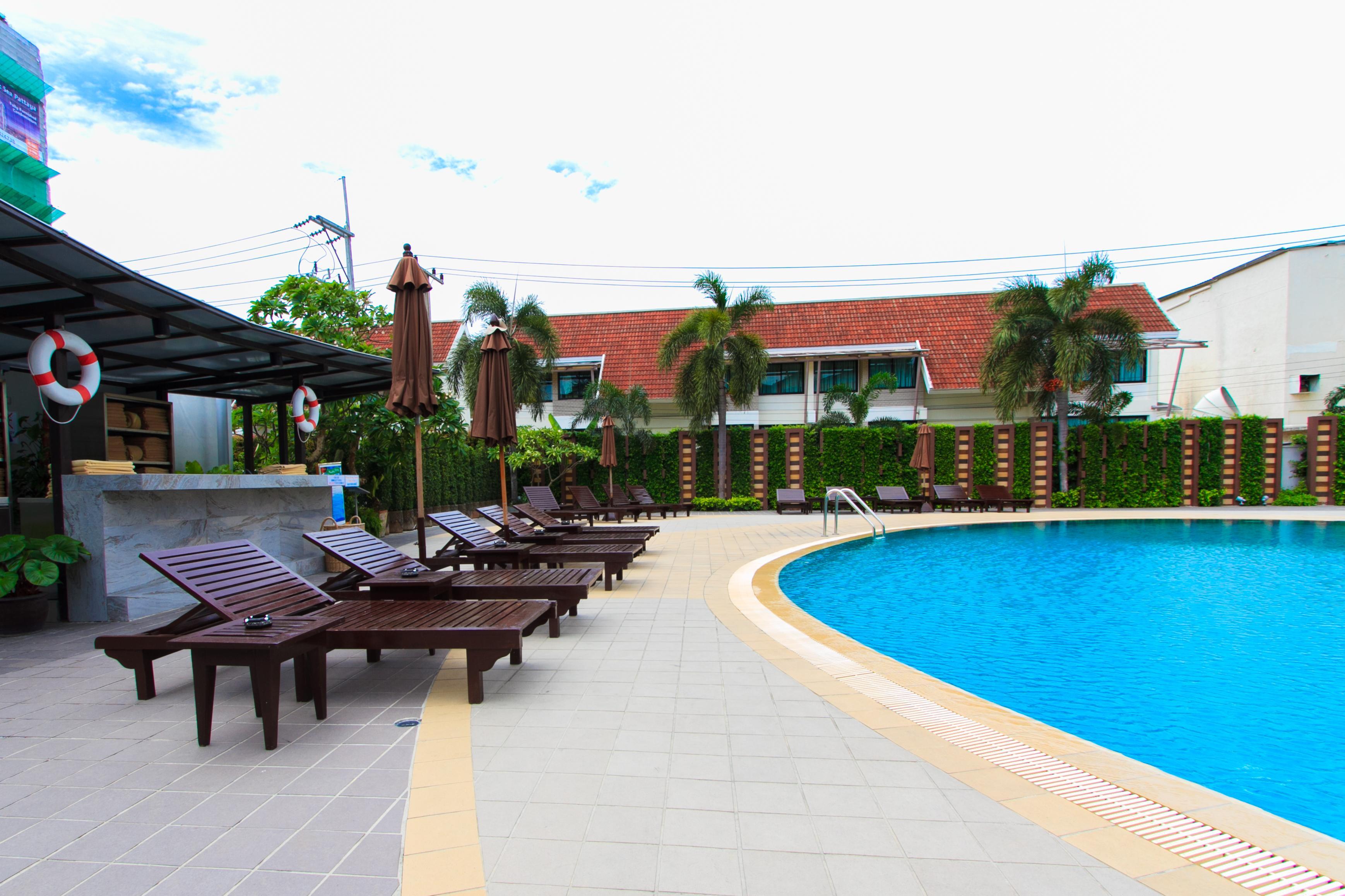 Pattaya Discovery Beach Hotel - Sha Extra Plus Ngoại thất bức ảnh