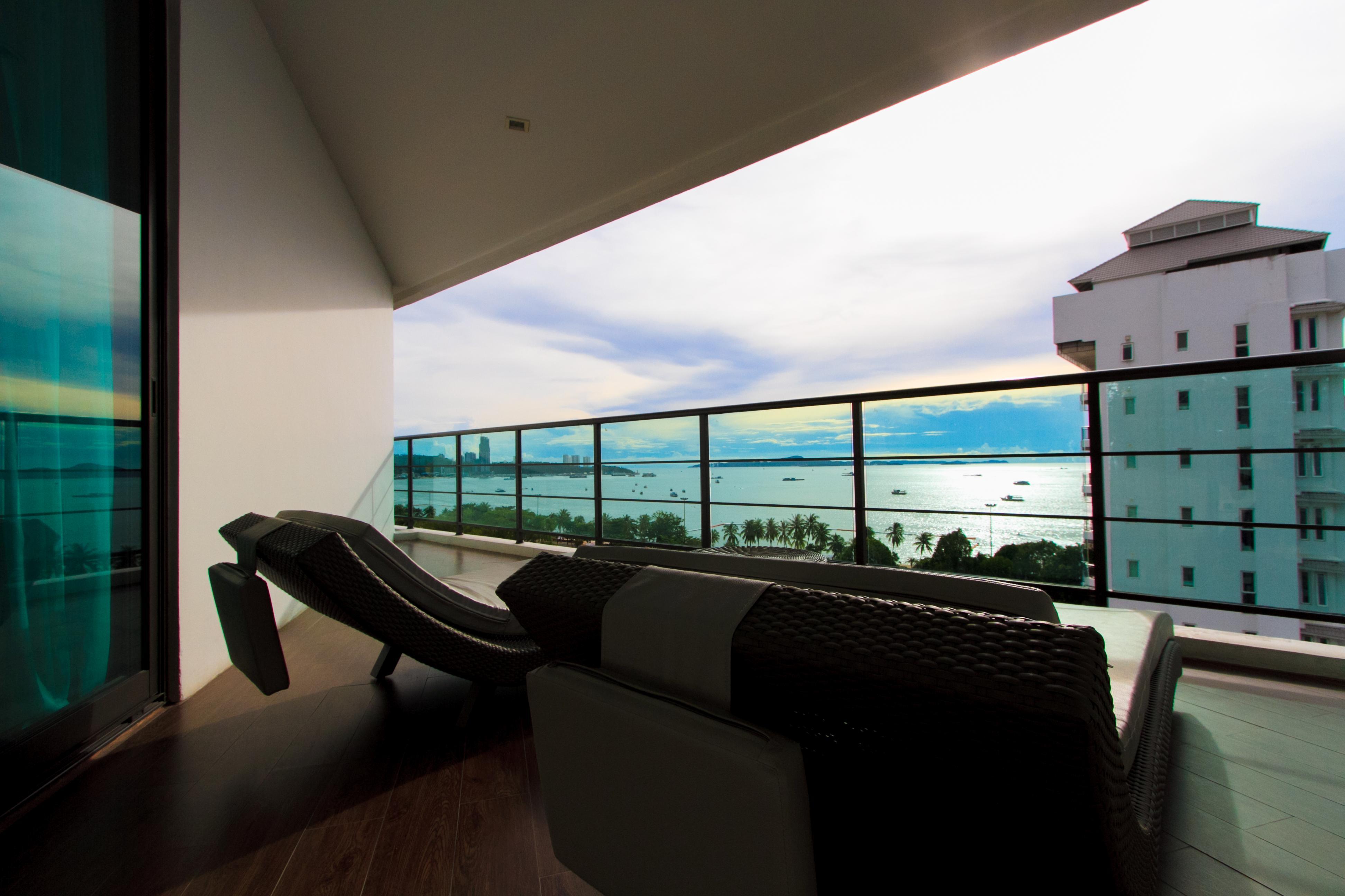 Pattaya Discovery Beach Hotel - Sha Extra Plus Ngoại thất bức ảnh