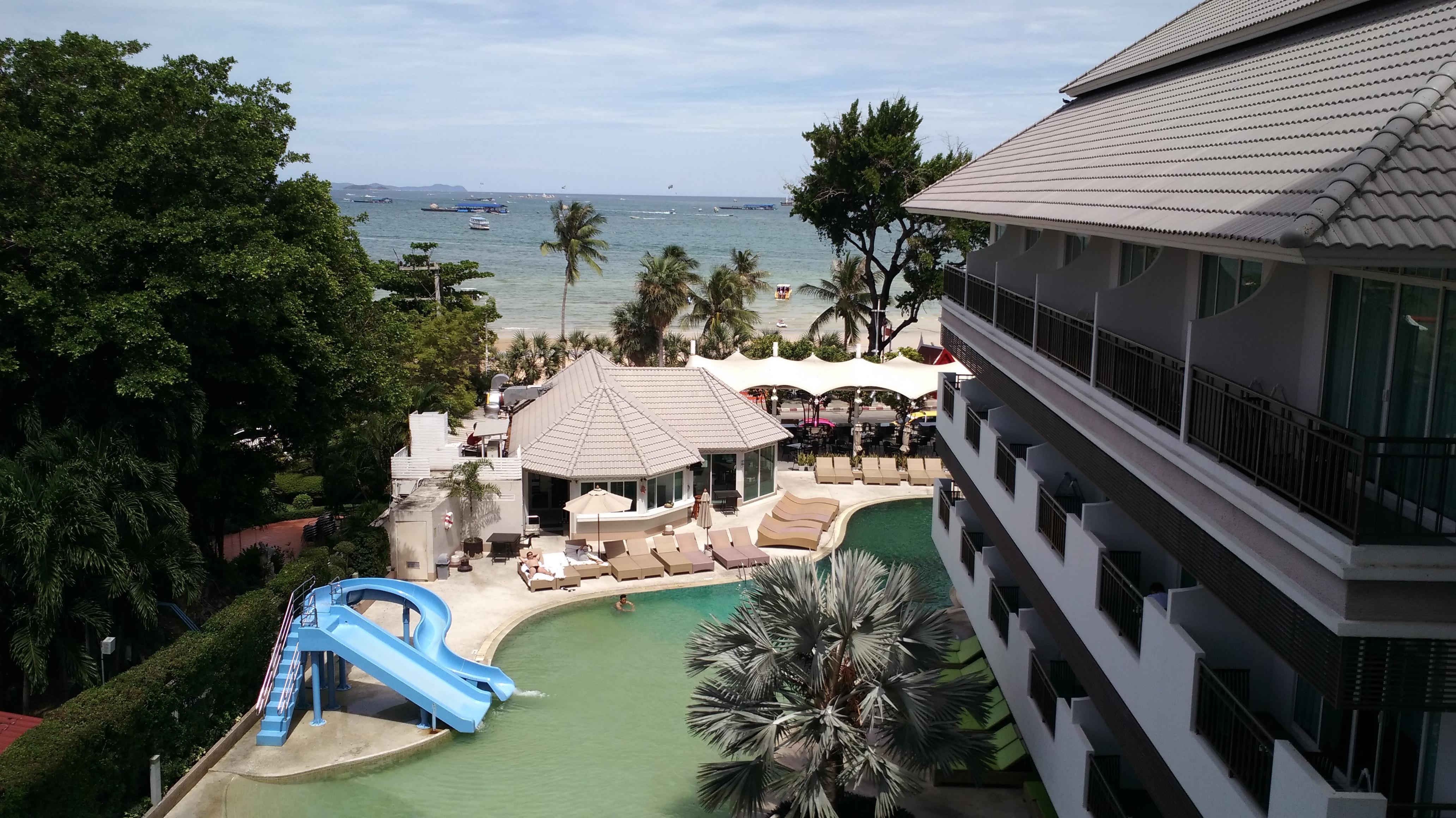 Pattaya Discovery Beach Hotel - Sha Extra Plus Ngoại thất bức ảnh